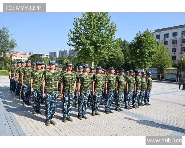 举重运动员的奋斗之路：从坚持训练到突破极限的成长故事